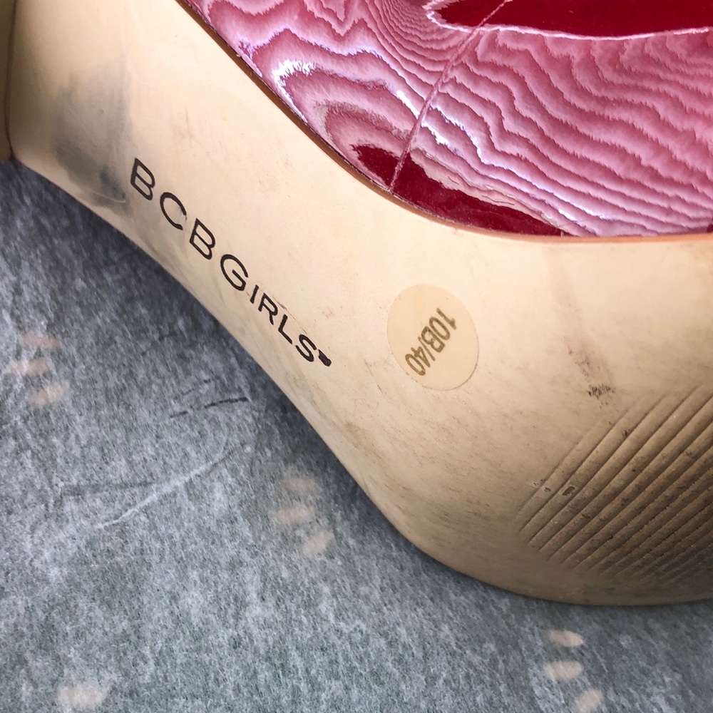 BCBGirls Magenta Pink Patent Peep-Toe Ariel Heels size 10 - Picture 4 of 4